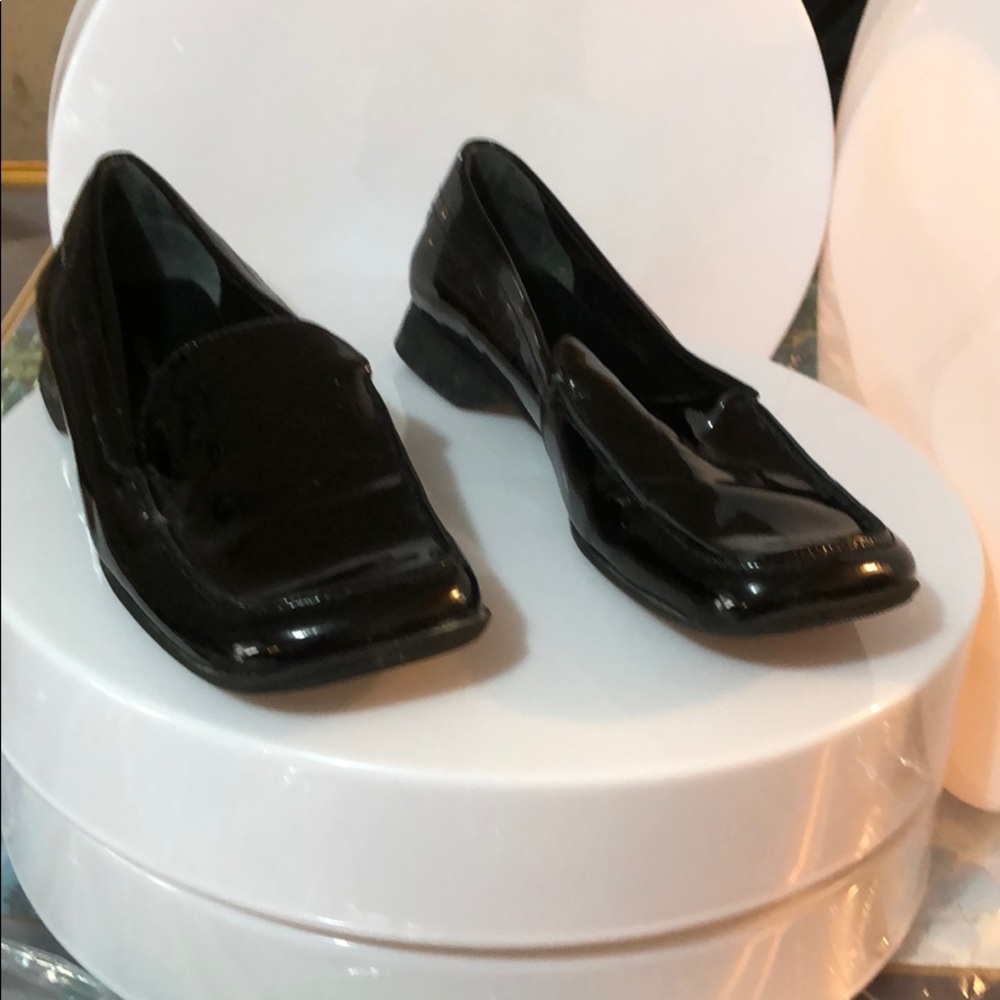 Black Patent Leather Naturalizer Size 8W